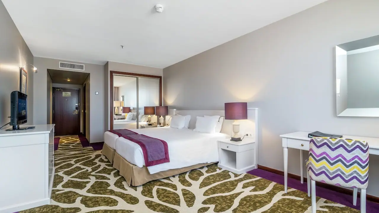 Holiday Inn Porto Gaia